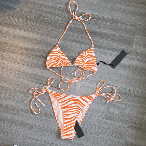 Vinca zebra pop string swimsuit set. - Picture 9 of 15